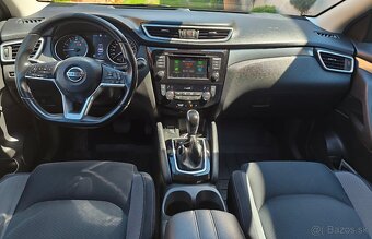 Nissan Qashqai , biela perleť-panoramatická strecha - 7