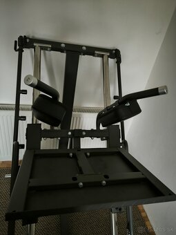 Posilňovací stroj TRINFIT Leg press + Hack squat D5 Pro - 7