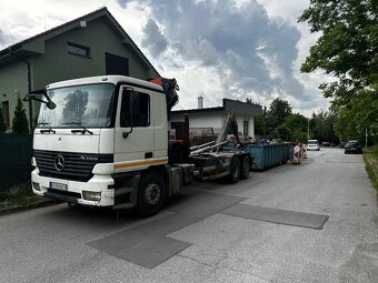 Mercedes Actros s hydraulickou rukou 3in1 - 7