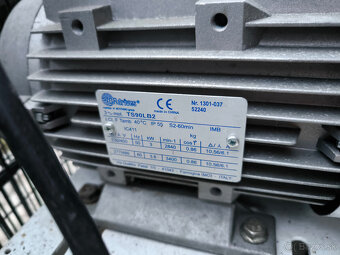 kompresor Schneider K660-90D  3 fázový motor - 7