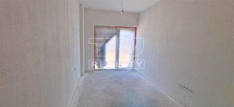 Na PREDAJ nový 3-izbový /164 m2/, nadštandartne riešený... - 7