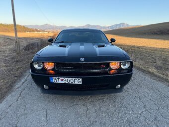 Dodge Challenger R/T 5.7 V8 HEMI - 7