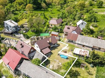ZARIADENÝ - rodinný dom v nádhernom prostredí - Zliechov - 7