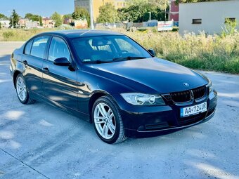 BMW e90 318i benzin sedan R17 nová STK a EK - 7