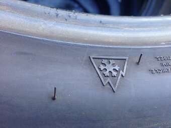 Predám zimné Pneu 235/60r18 - 7