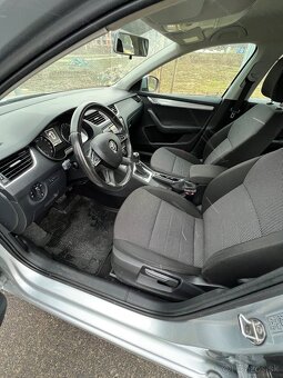Predám škoda Octavia 1,6 TDI DSG - 7