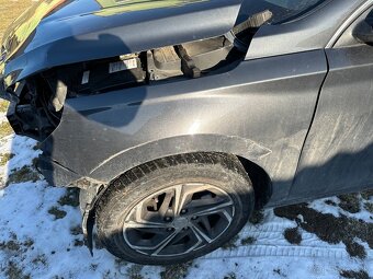 Hyundai i30 1.5 DPi Family - 7