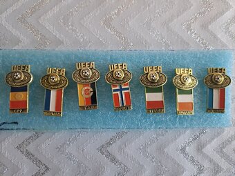 Predám odznaky 1 - 7