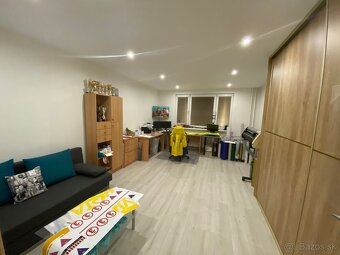 Prenájom 3i bytu 80m s logiou - 7