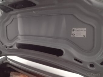 Predám tapacir zadnej kapoty na BMW Z3 - 7