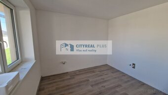 Ponúkam na predaj novostavbu 4 izbového rodinného domu Dvory - 7