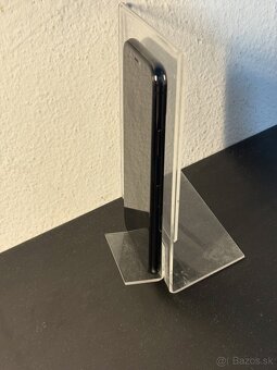 Predám Apple iPhone 11 PRO 256GB Black Stav Nového Telefónu - 7