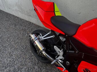 Suzuki Gsxr 750 K4 - 7