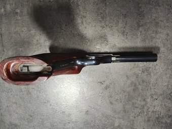 PIŠTOĽ FN150 TARGET - 22.LR + náhradný zásobník - 7