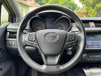 Toyota Avensis Combi 2.0 D-4D S&S Executive - 7