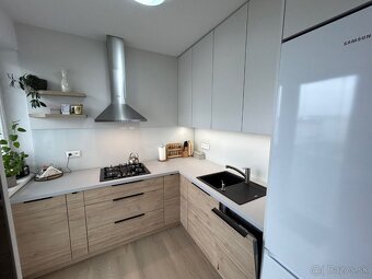 Veľký 1i. byt s balkónom, parkovacím miestom, Stupava - 7
