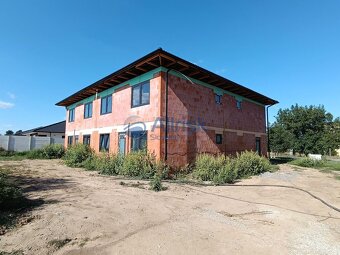 Rezervovaný - Moderný 3. izb byt s terasou a pozemkom na Red - 7