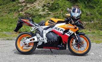 HONDA CBR 1000RR - 7