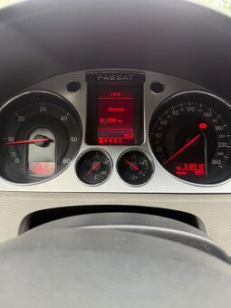 Volkswagen Passat B6 - 7