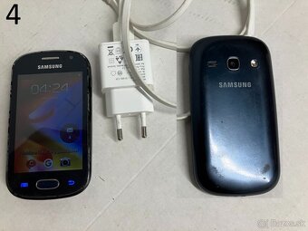 Mobilný telefón Samsung a Nokia - 7