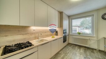 Rodinný dom s garážou, Banka, okr. Piešťany - 7