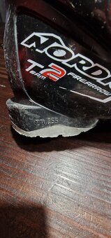 Predám lyže Salomon, helmu Rossignol, lyžiarky Nordica - 7