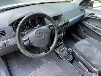 Predám Opel Astra Combi 1.7Diesel - 2010 - 7