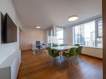 Na Prenájom kancelársky priestor v PANORAMA CITY s parkovací - 7