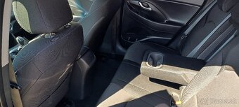 Hyundai i30 CW 1.4 T-GDi Style Možný Leasing - 7