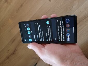 Predám krásný a plne funkčný Sony Xperia 10 IV - 7