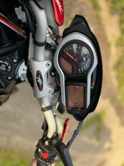MV Agusta Brutale 1090R - 7