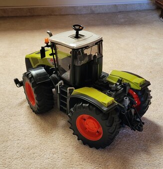 Bruder traktor Claas Xerion 5000 - 7