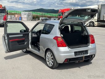 Suzuki Spift Šport -škoda Renault clio Toyota Ford - 7