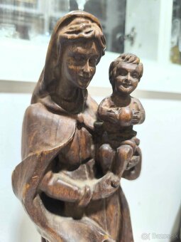 Sochy Madonna s dieťaťom - 7