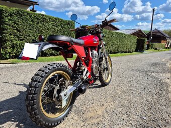 Honda NX650 - 7