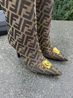 FENDI X VERSACE čizmy - 7