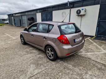 Kia Ceed 1.4 benzín - 7