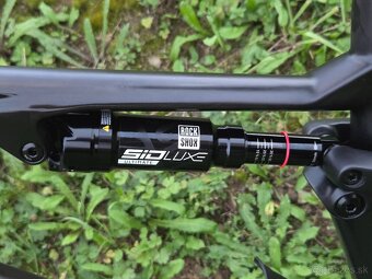 Horsky bicykel carbon celoodpruzeny ram M pneu 29 - 7