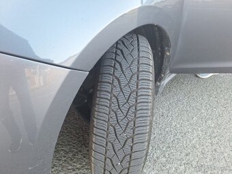 HYUNDAI i20 - 7