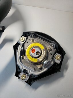 Kožený volant momo subaru - 7