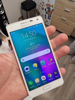 Samsung Galaxy A50 2 kusy a Samsung Galaxy A5 - 7