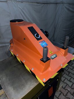 Atom SE 25 vysekávací stroj Hydraulická řezačka Svit Sandt - 7