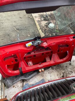 Kufrove dvere škoda  Fabia 1 - 7