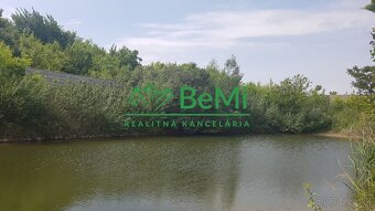 POZEMOK s jazerom...4093m2...Veľké Úľany (168-14-DARE) - 7