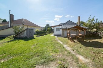 Na predaj 3i RD • 40km od KE • diaľnica M30• obec Méra - 7