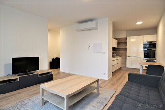 NOVINKA I MODERNÝ 2i.BYT S LOGGIOU a S PARKOVANÍM / BA I. - 7
