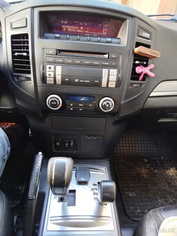 Mitsubishi Pajero IV - 7