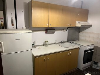 Retro starožitnosti nábytok - 7