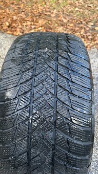 69.	BMW X5 265/50/ r19 - 7