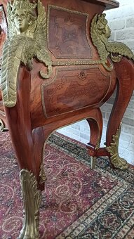 Staroẓ̌itný nábytok - 7